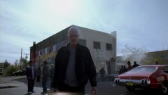 Flashforward: Walt exits Tuco's building